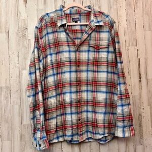 Patagonia Men's Red, Blue, and Cream Checkered Shirt Organic Cotton XXL